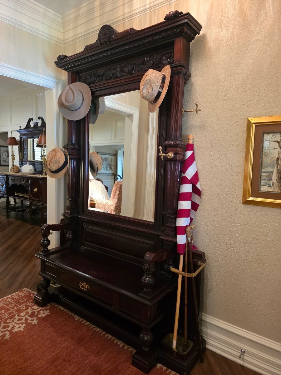 Mont Del Estate Sale!