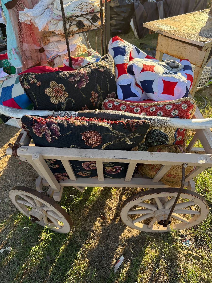 The one everyone is talking about #4 -MORE! at estate sale in Mineral Wells, TX