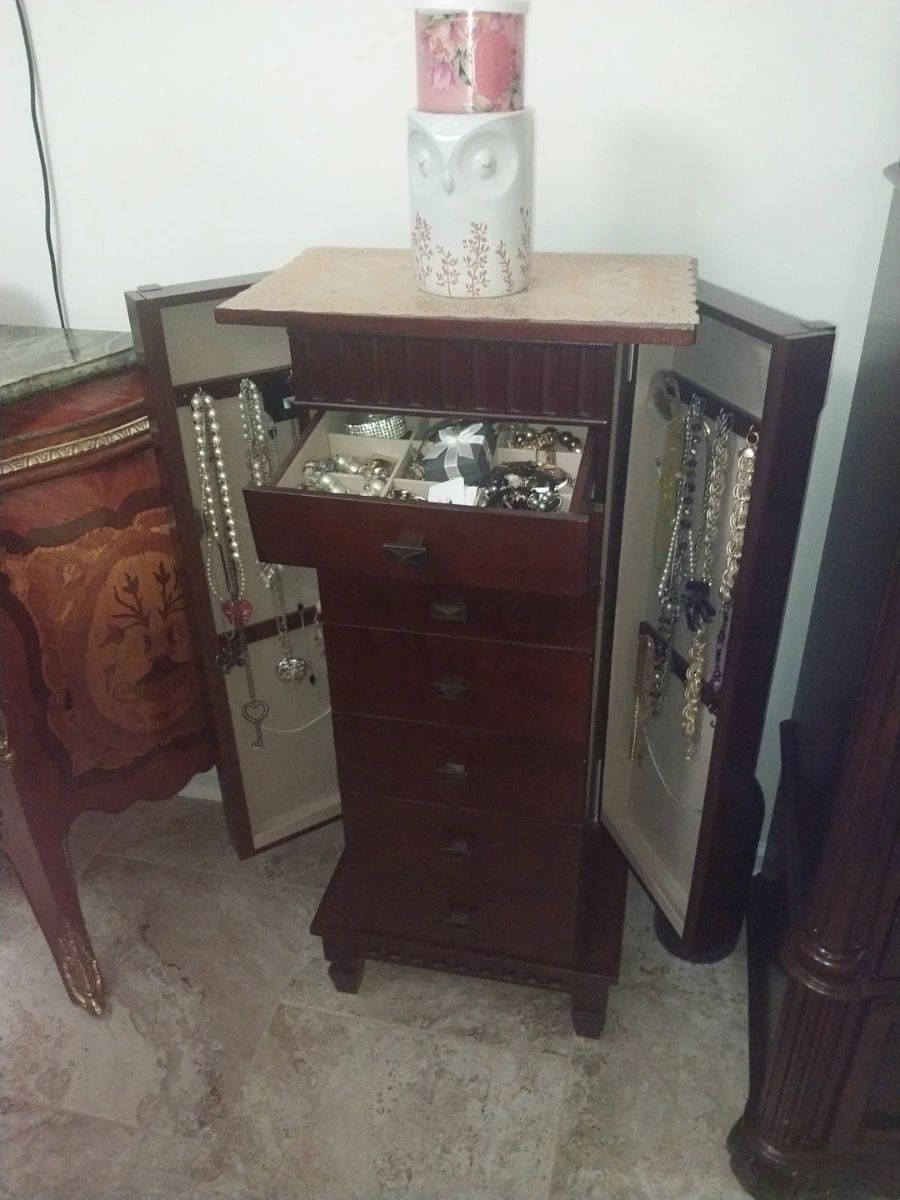 Finders Keepers Estate Sales