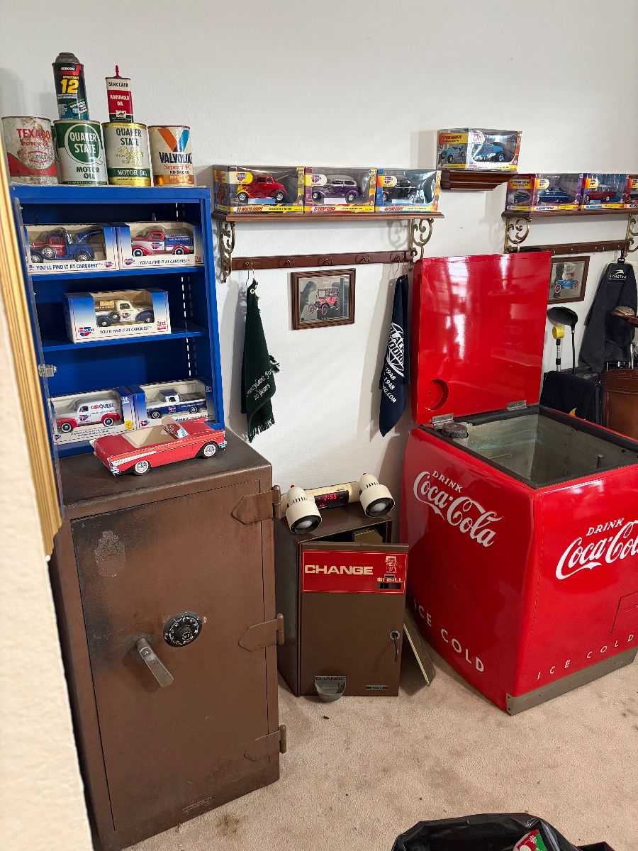 Old-School Americana Estate Sale – Coke, Cars, Tools, Advertising & Collectibles