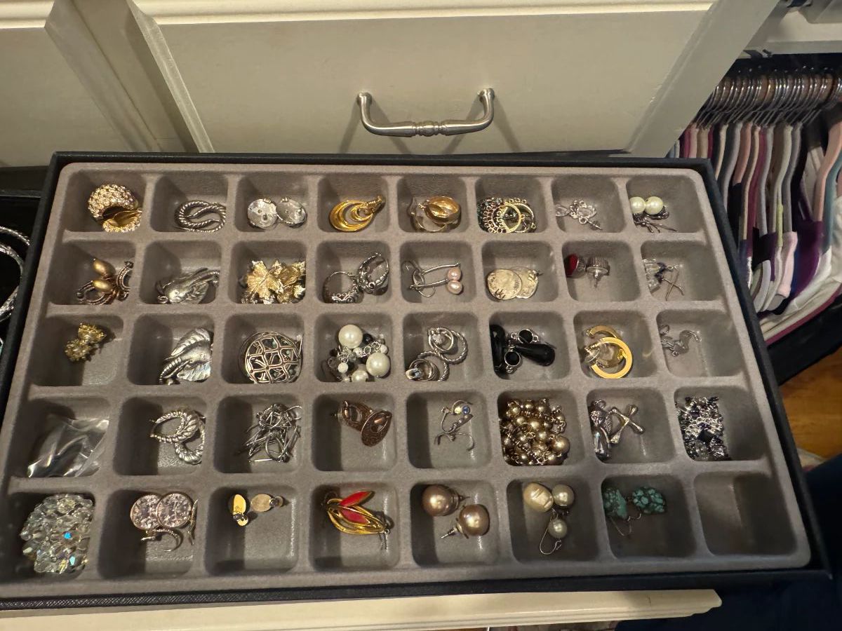 J Elliott Est Sales-Sterling, Jewelry, Cottagecore, Louis Vuitton, Airline Memorabilia, Tools,