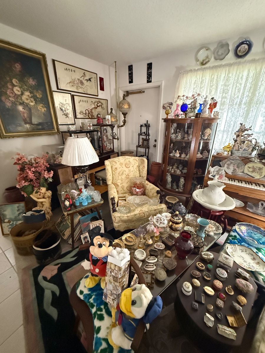 Port St. Lucie Collector’s Estate – Packed House + 2 Sheds Full of Antiques & Treasures!