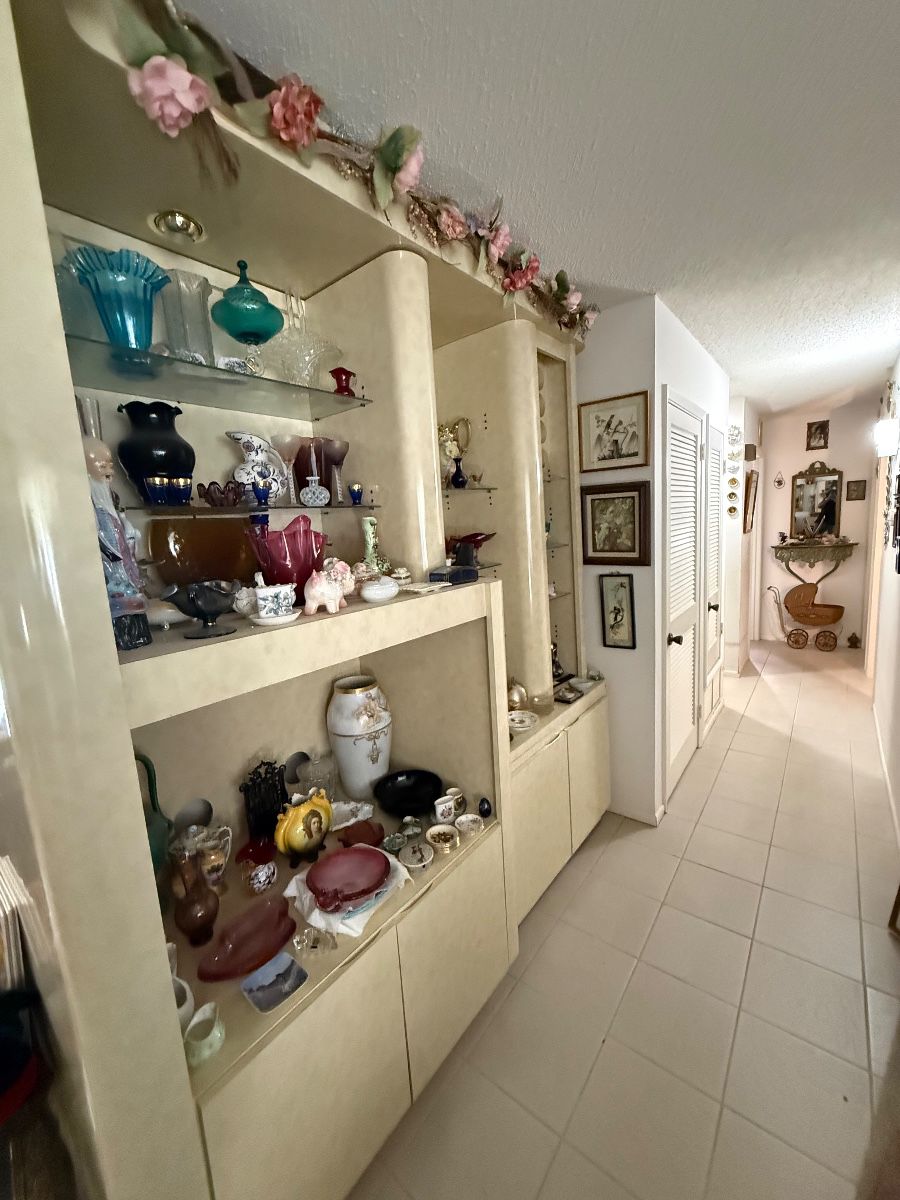 Port St. Lucie Collector’s Estate – Packed House + 2 Sheds Full of Antiques & Treasures!