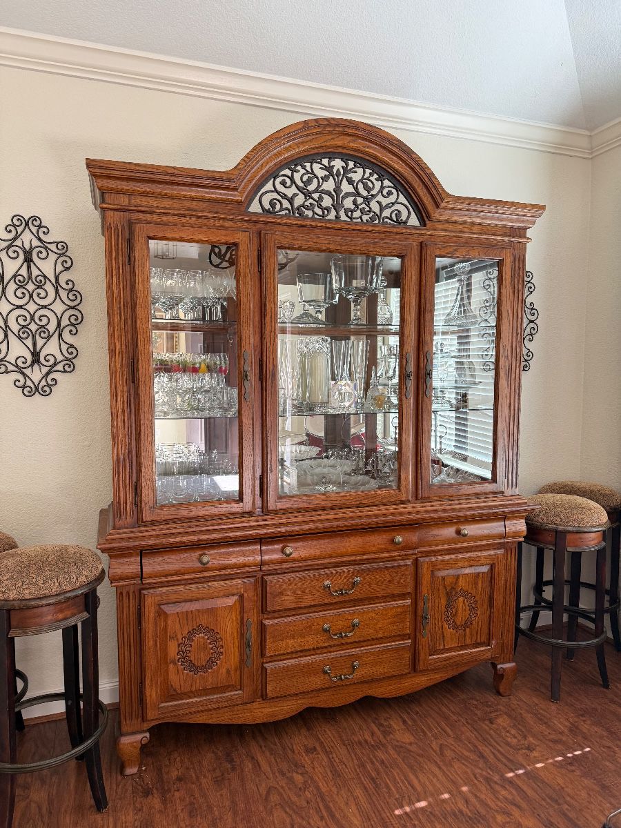Halloween Weekend Sale * Prairie Pearls Estate Sales
