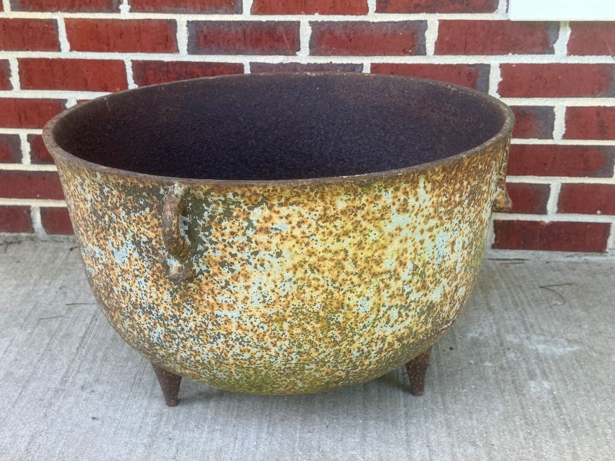 A TREASURE HUNTER’S BARN SALE