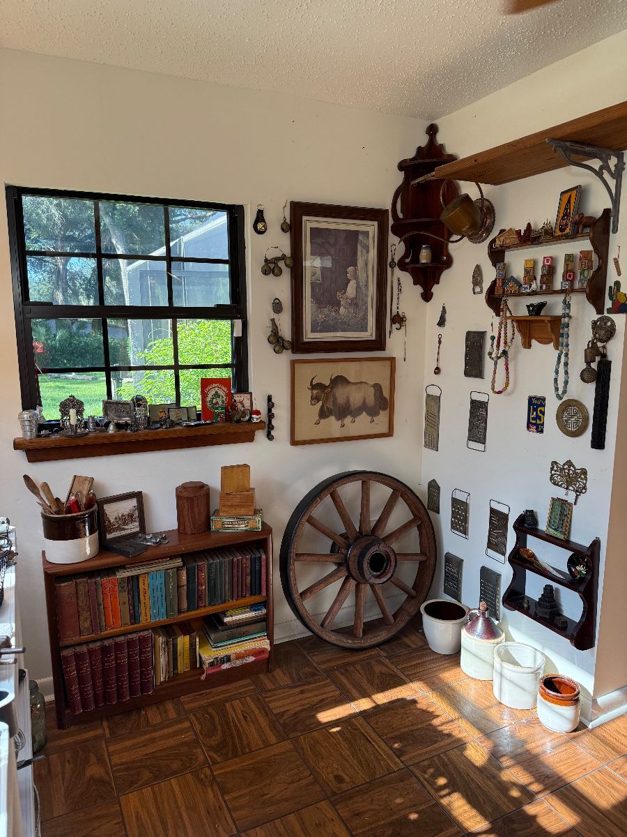 3 Day Estate Sale in Brandon! World Traveler Home Hosted by Fresh Start Estate Liquidators