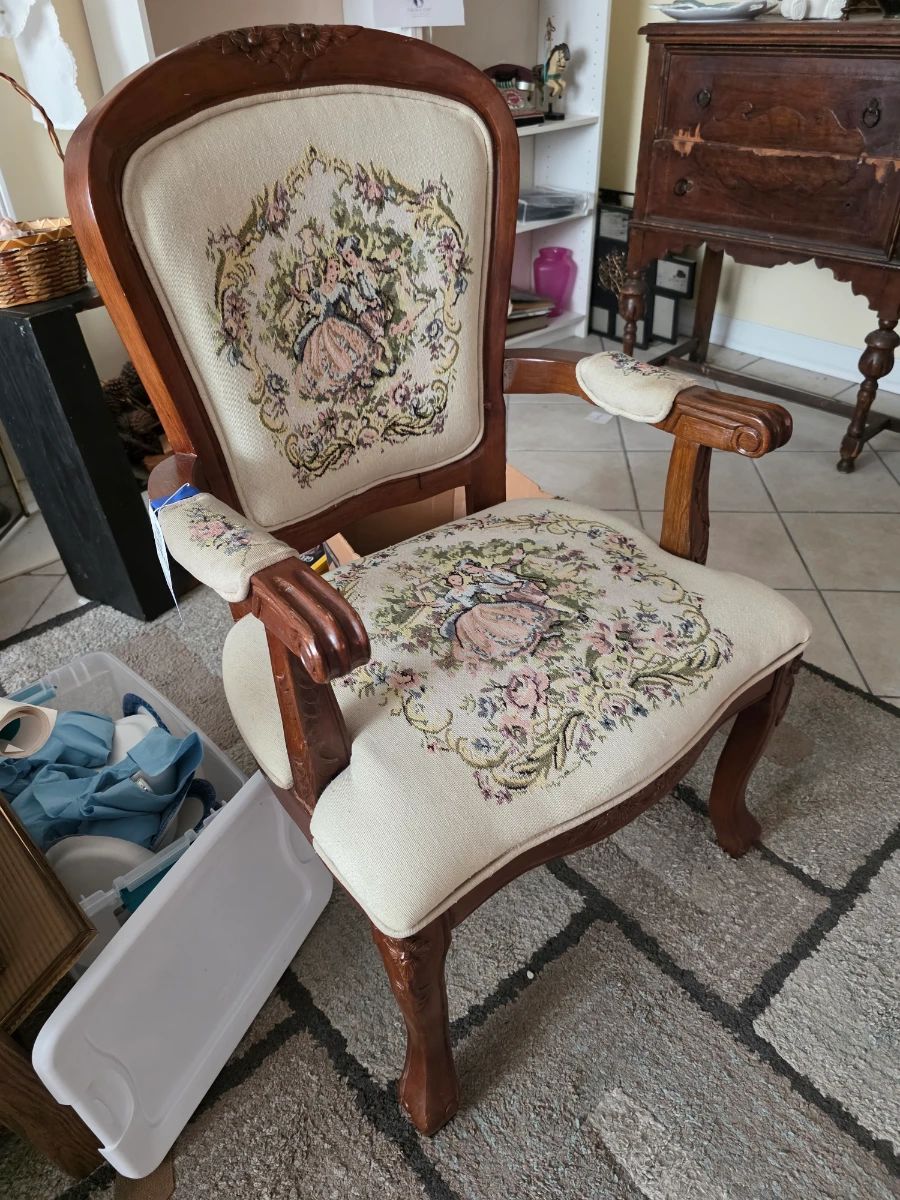 China Cat: Estate Sale in Arlington!