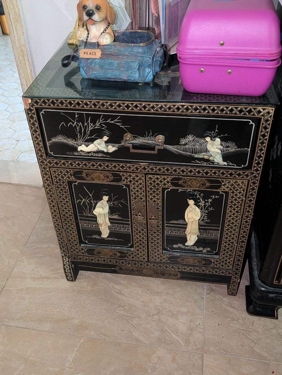 Treasures across cultures: An Asian-Cuban Estate Sale