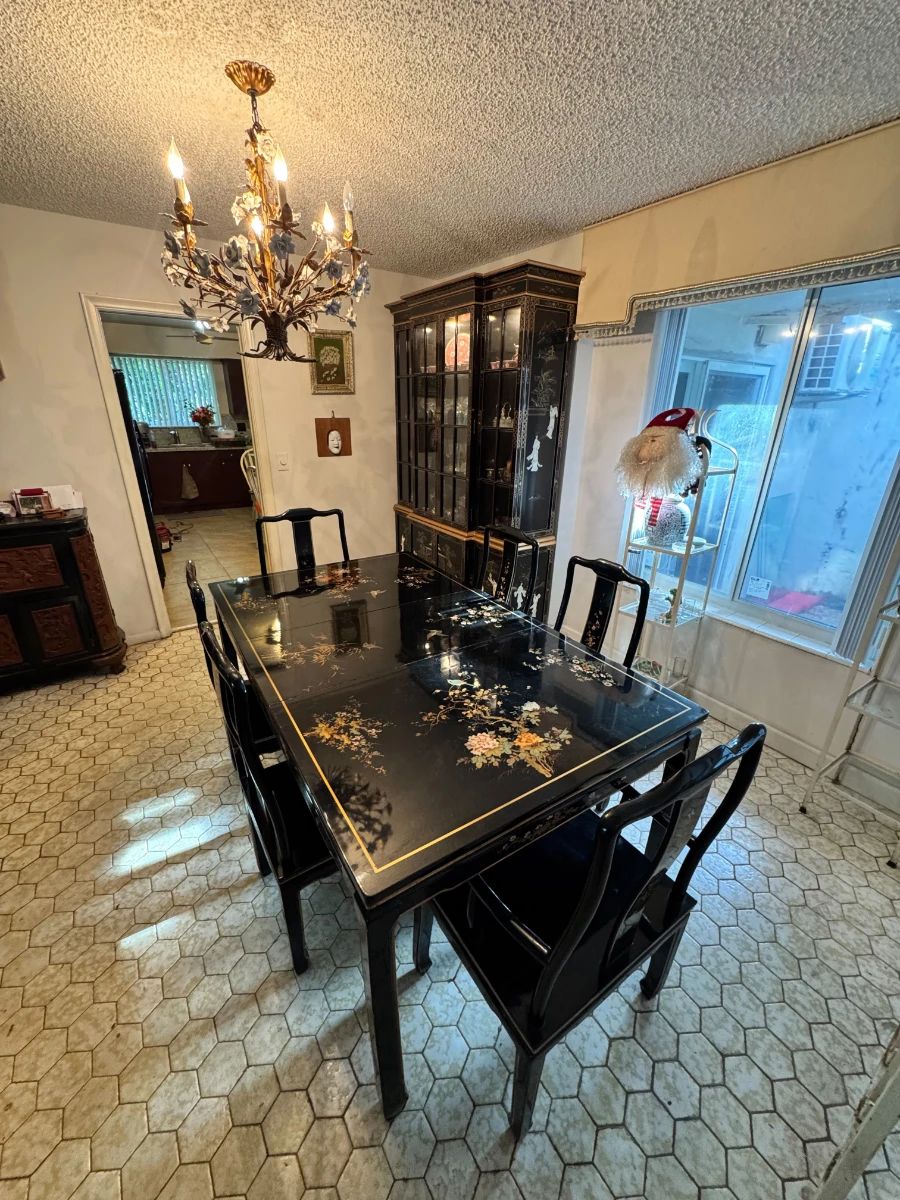 Treasures across cultures: An Asian-Cuban Estate Sale
