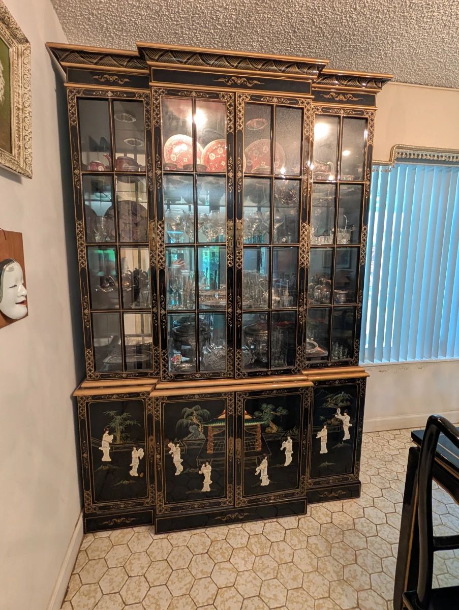 Treasures across cultures: An Asian-Cuban Estate Sale