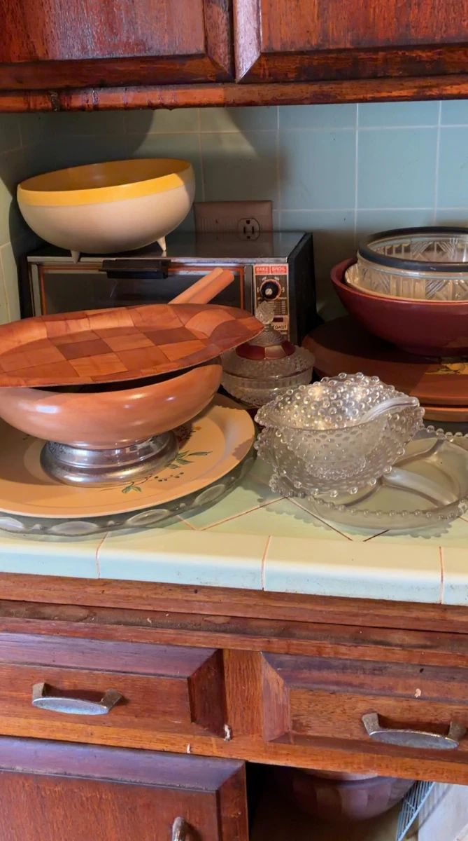 Garden Grove Estate Sale by SoCal Home Clear Outs