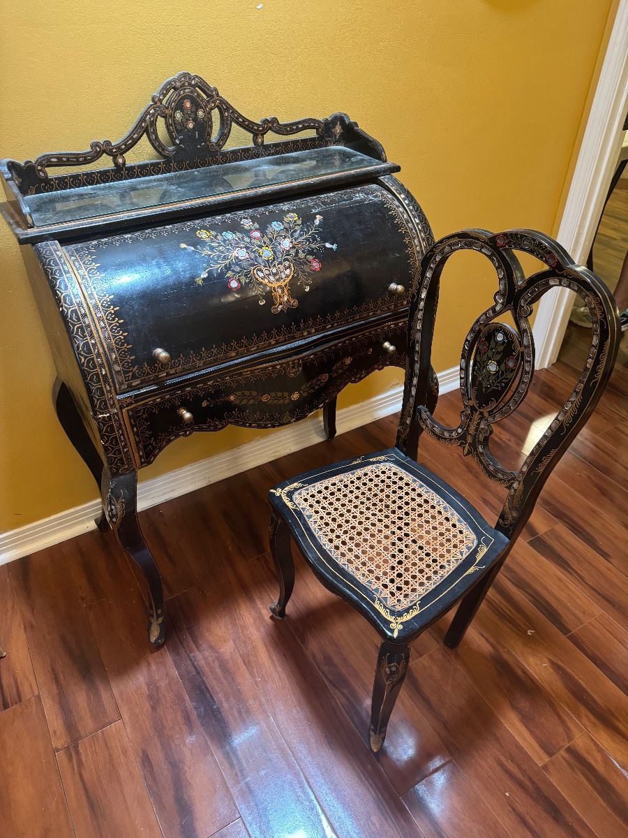 CARDON ESTATE SALE - Full house, lots of statuary, collectibles from Around the Globe.
