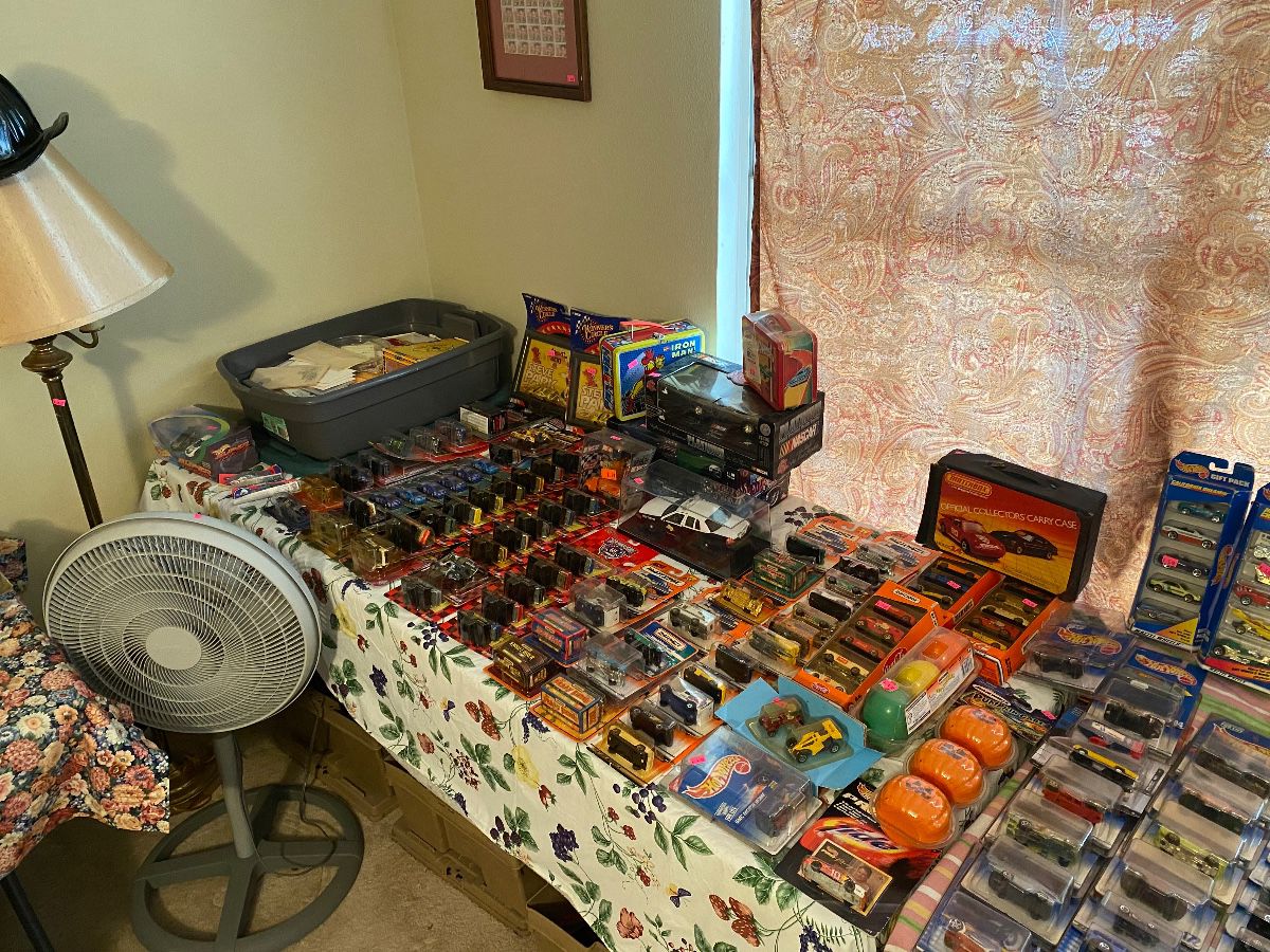 Modern Vintage Toy Showcase + 1989 Corvette – A Collector’s Dream in Waco