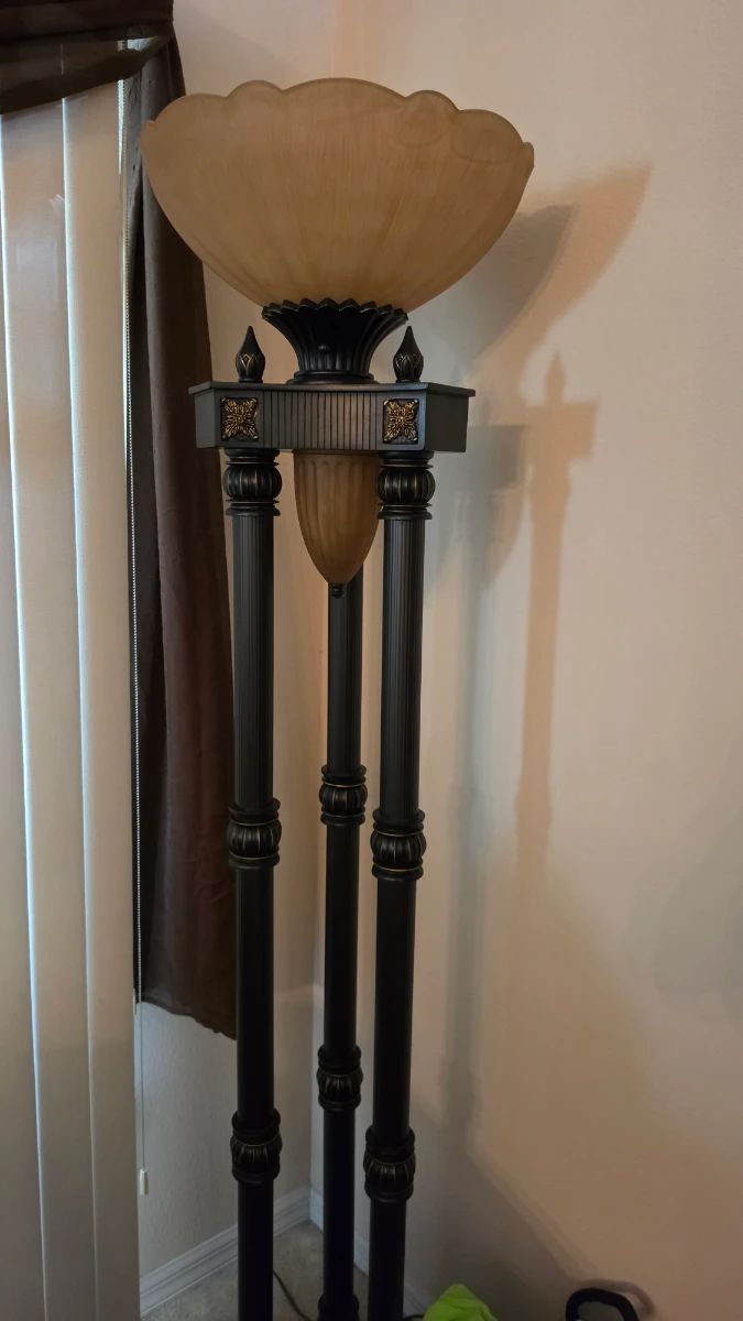 packed Estate sale in West Melbourne! - By Onward
