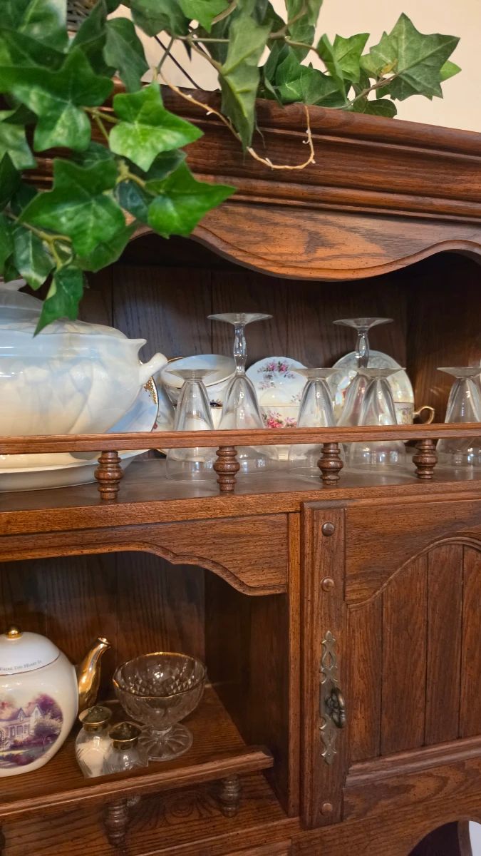 packed Estate sale in West Melbourne! - By Onward