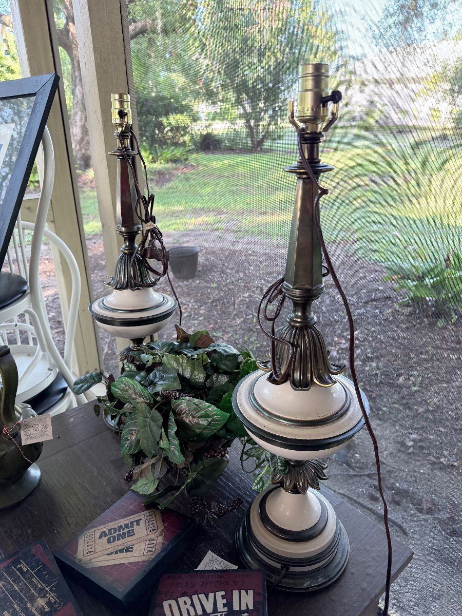 Part 2 Warehouse Stock Liquidation Southern Gentlemen Antiques & More