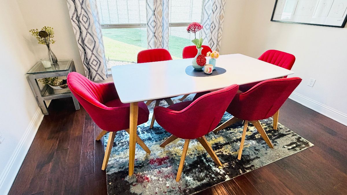 ~Incredible Aledo Estate Sale! More info coming soon!