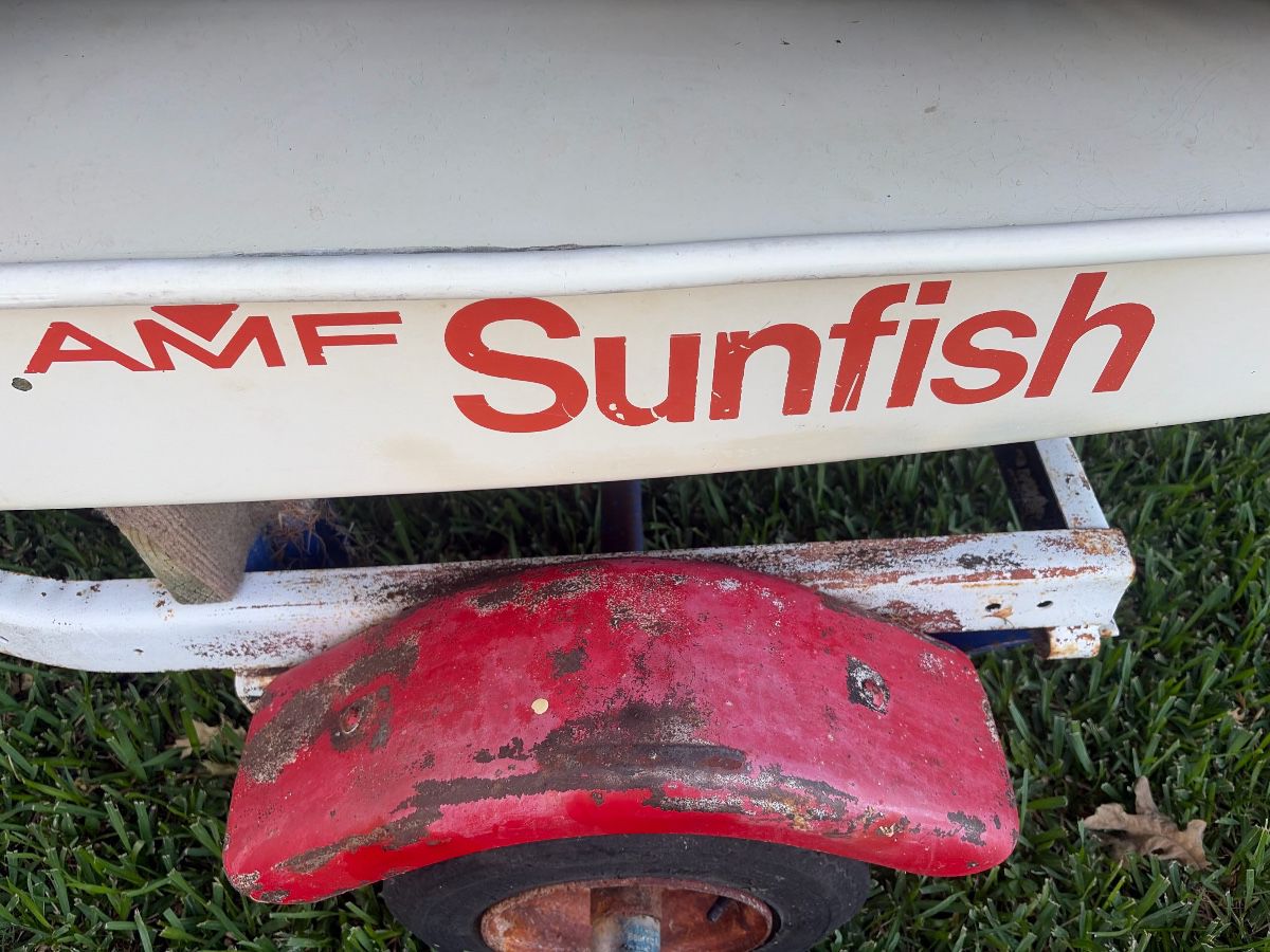 Living the Dream on the Lake! Sneak Peak! Vtg. Fender Amp. Sailboat, Kayak, Furniture,
