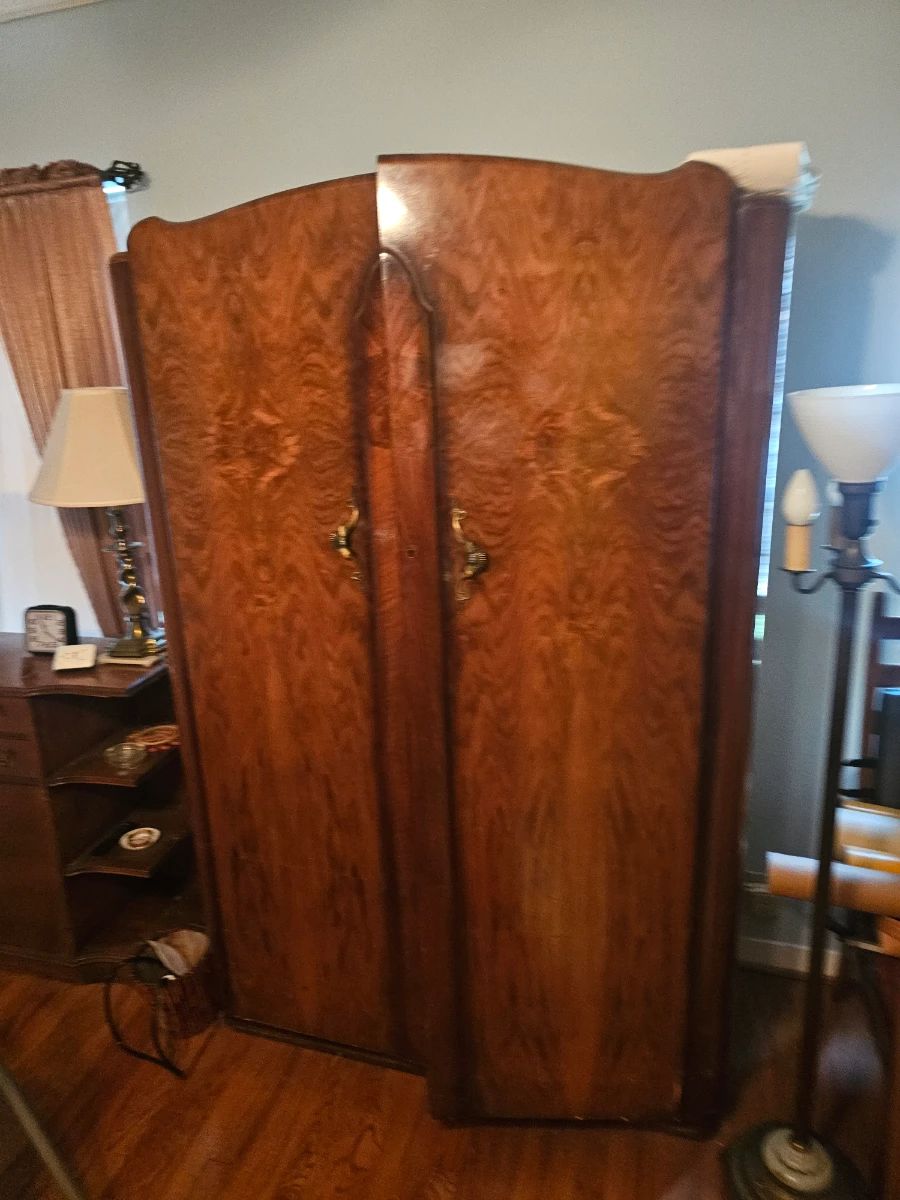 ANTIQUE FURNITURE & APPLIANCE ELEGANCE ESTATE SALE BY ALAMO AZTEK ESTATE SALES DFW