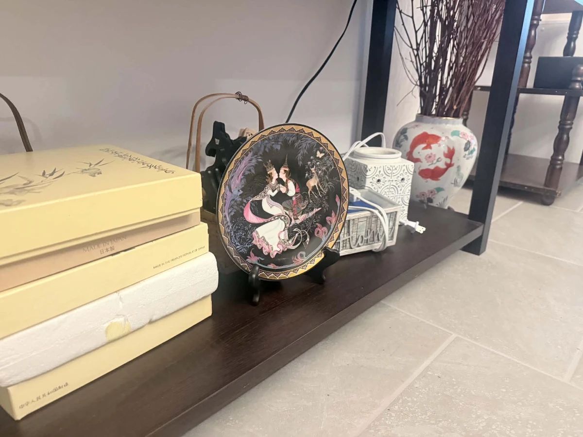 Di Donato Estate Sale