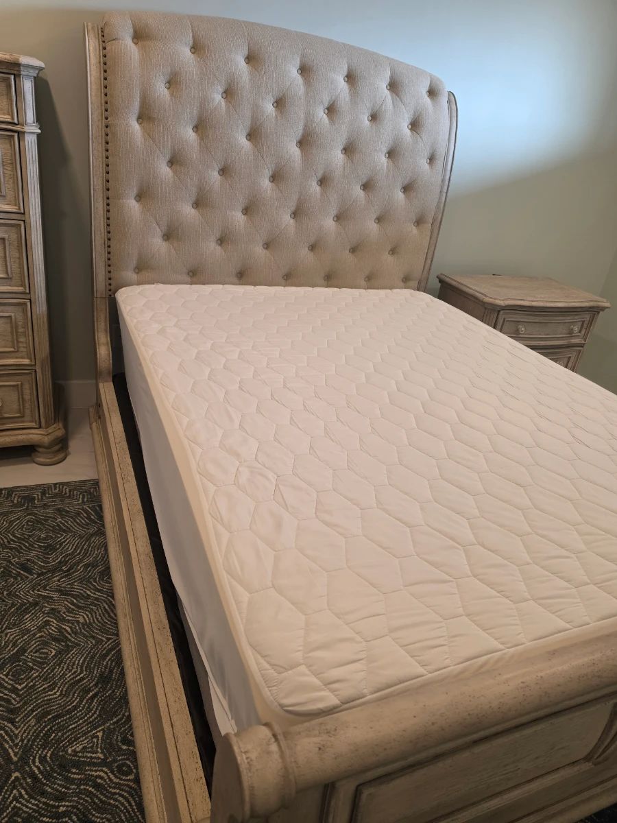 Very nice Condo in Punta Gorda Furniture only sale