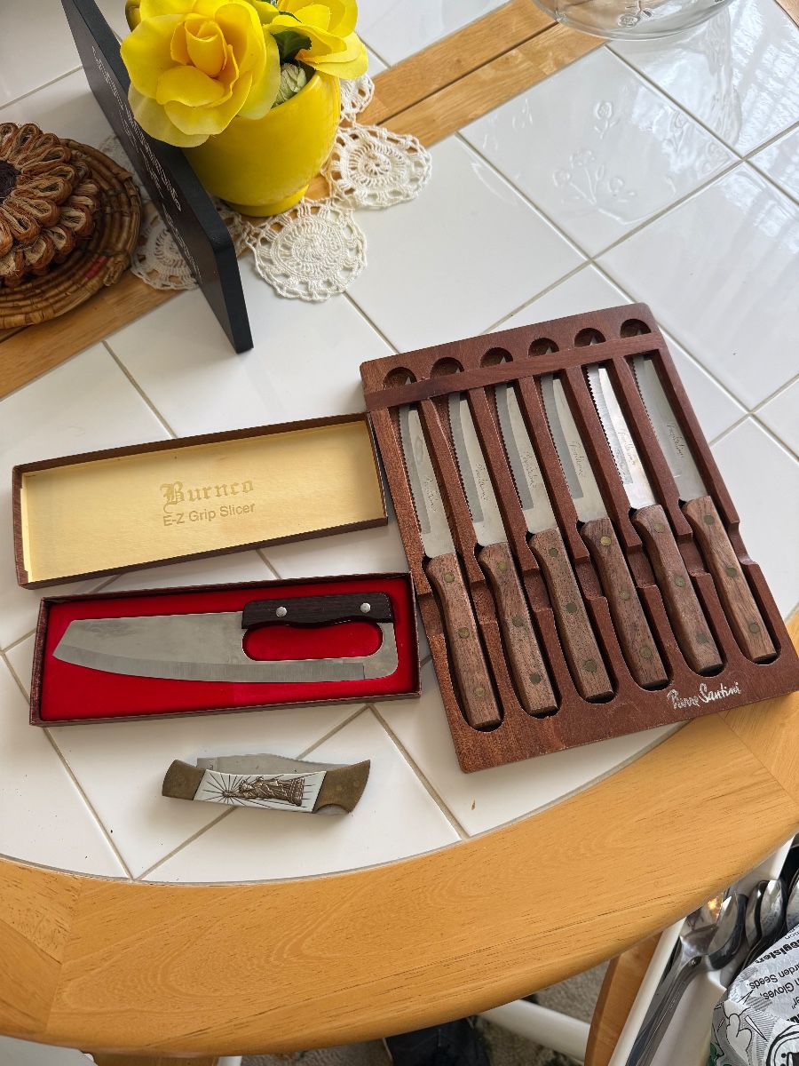 Milone Vintage Estate Sales in Port Richey