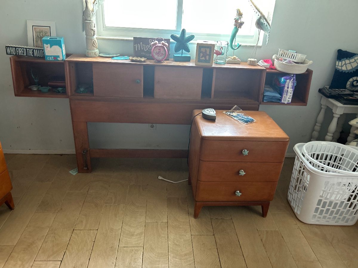 HEAVENLY HANDS ESTATE SALES - MAINLANDS UNIT 4 - 04/23-25/2026