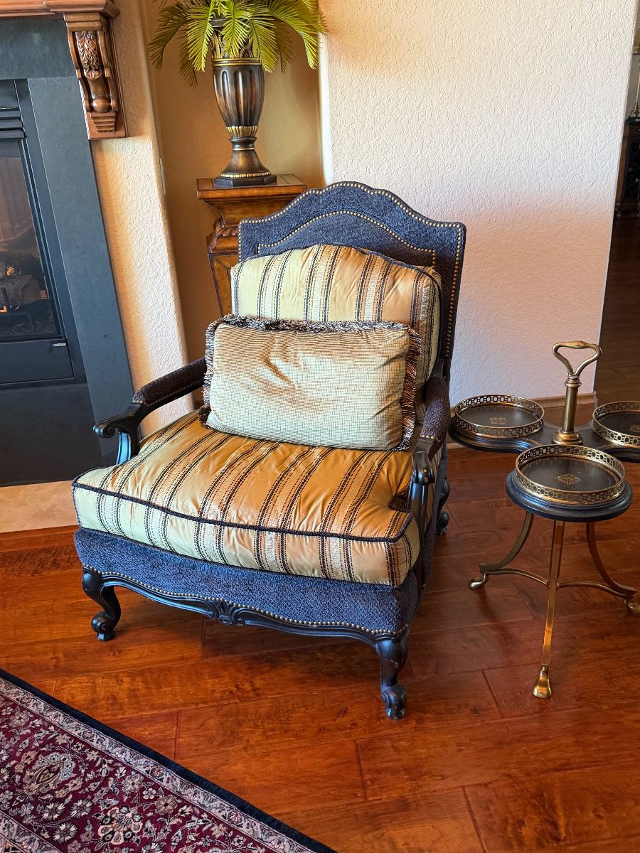 French Style Upholstered Accent Armchair