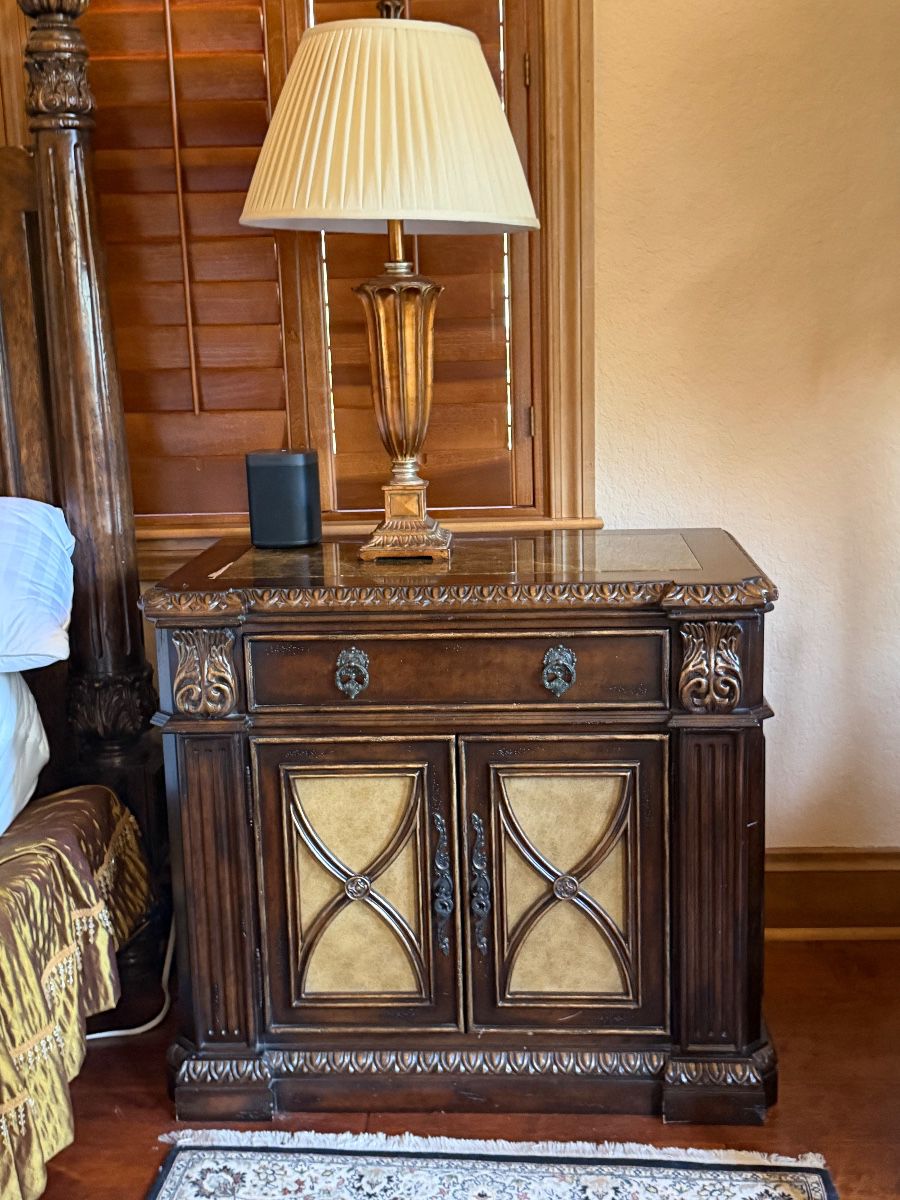 Luxury Carved Wooden Nightstand with Display Cabinet
