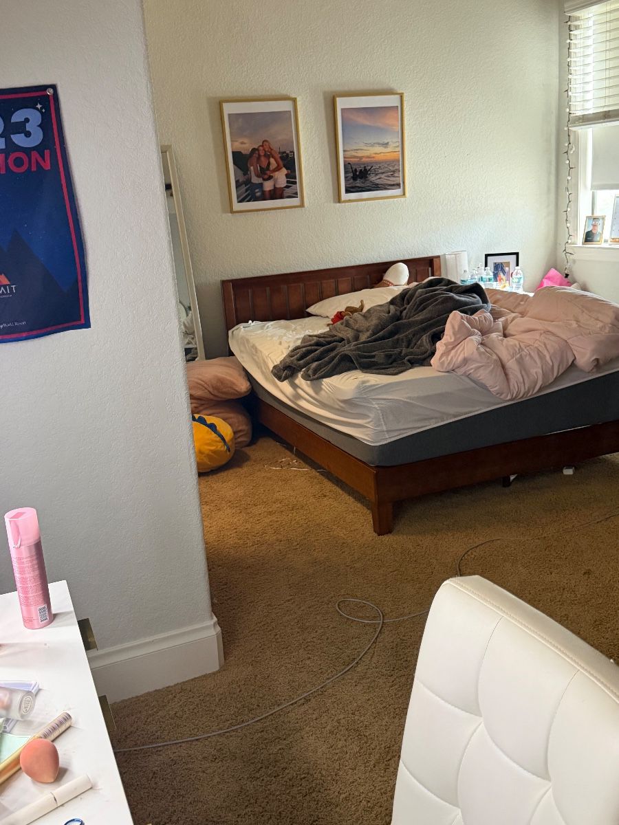 Bedroom Furnishings & Decor Collection