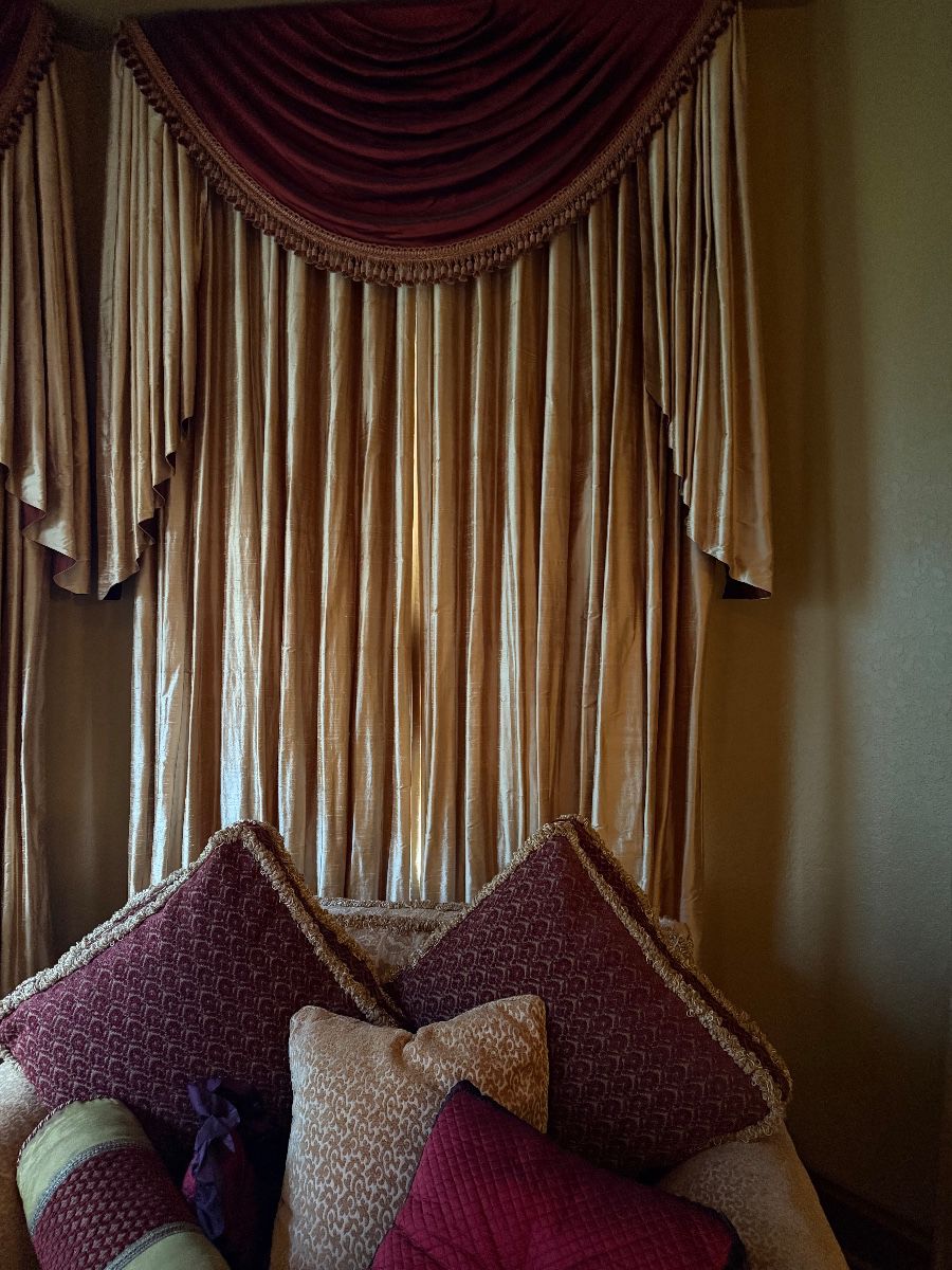 Luxury Throw Pillow & Accent Cushion Assortment