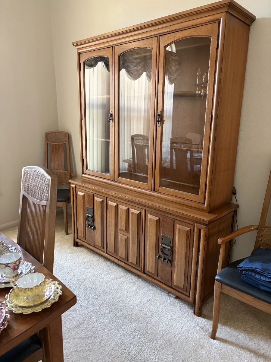 Estate Sales Made Easy LLC.