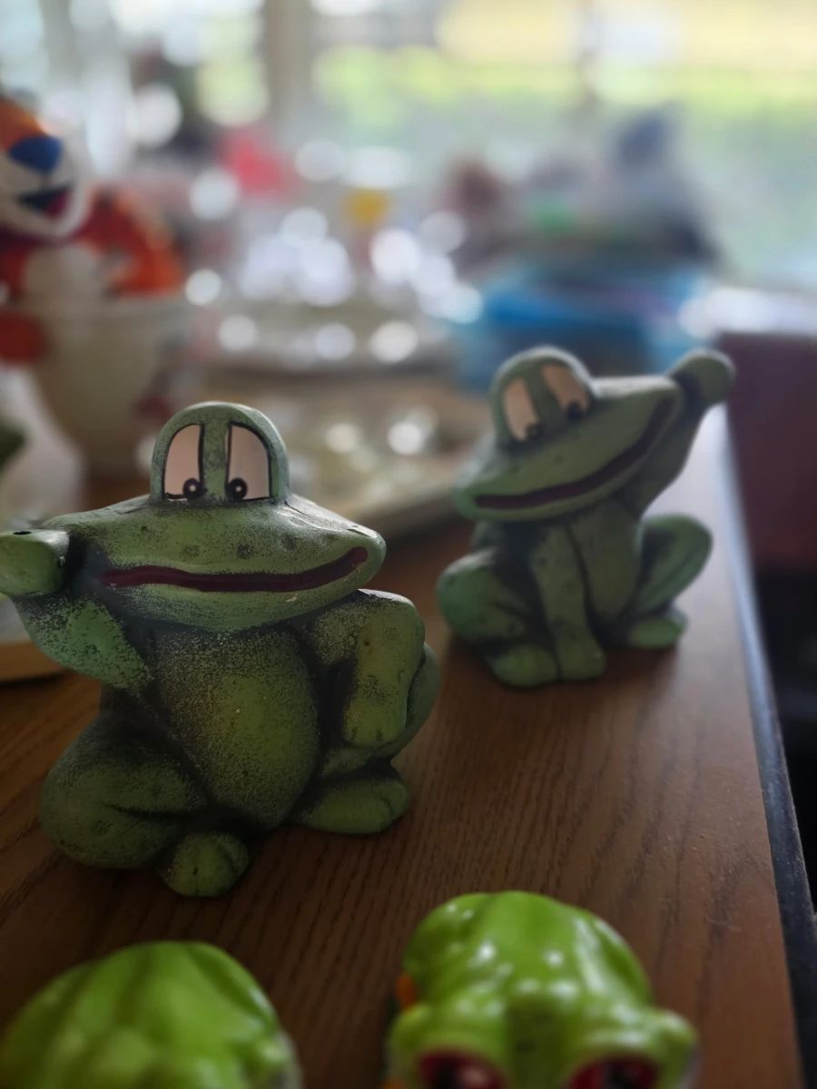 RETRO TREASURES,TOADS & TOOLS IN MIAMI