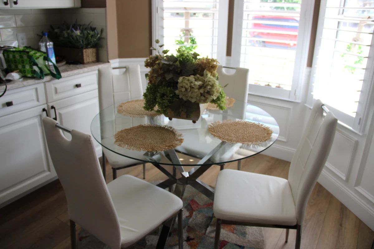Village of Santo Domingo Estate sale