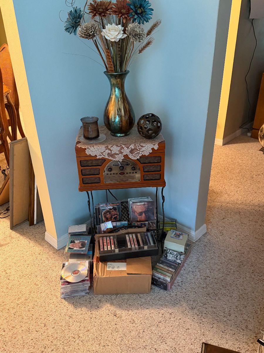 More Splendid Estate Sale