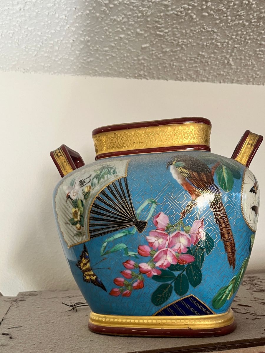 Japanese Imari Porcelain Vase with Bird and Floral Motif