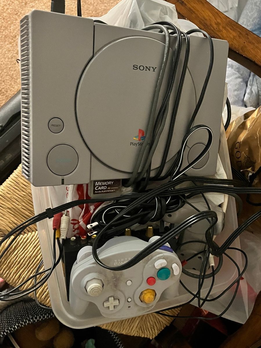 Sony PlayStation 1 Console Bundle with Controllers and Memory Card