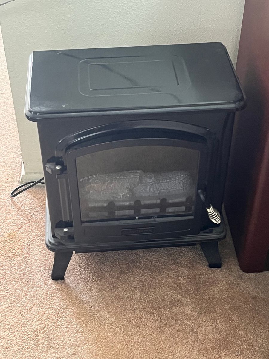 Black Electric Stove Heater with Log Set