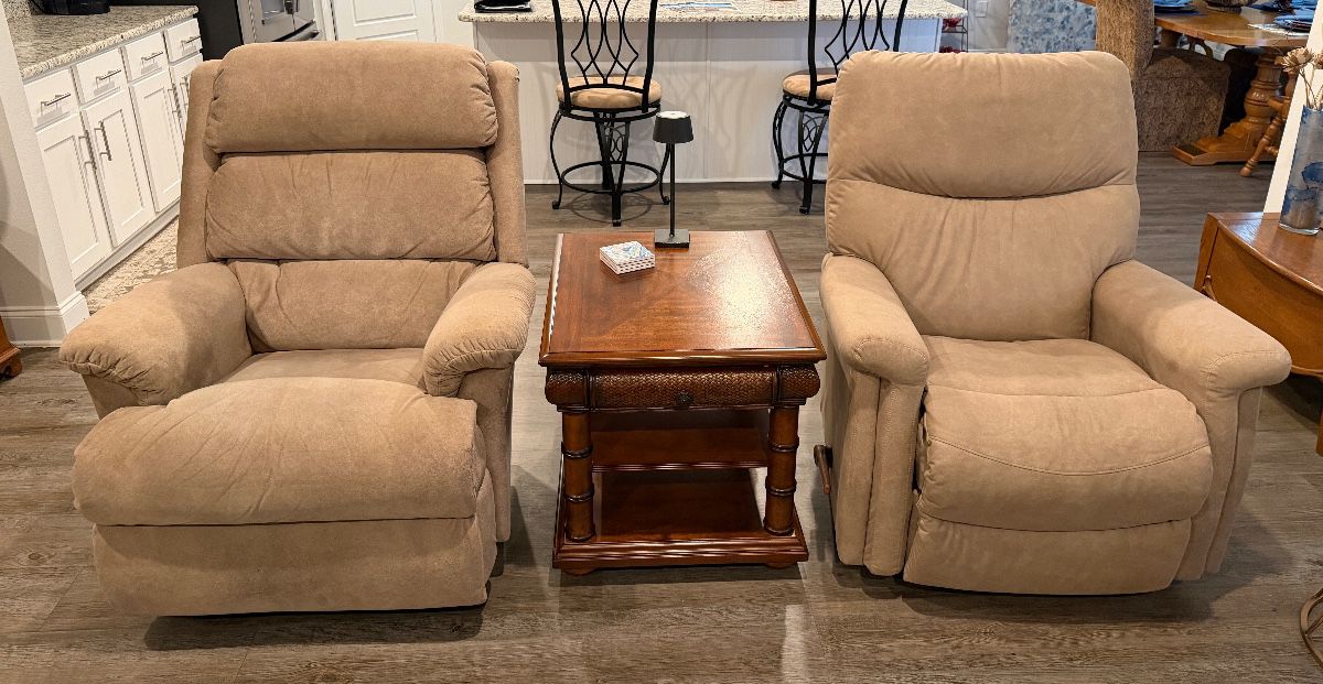 STUNNING Spanish Fort Estate Sale at estate sale in Spanish Fort, AL