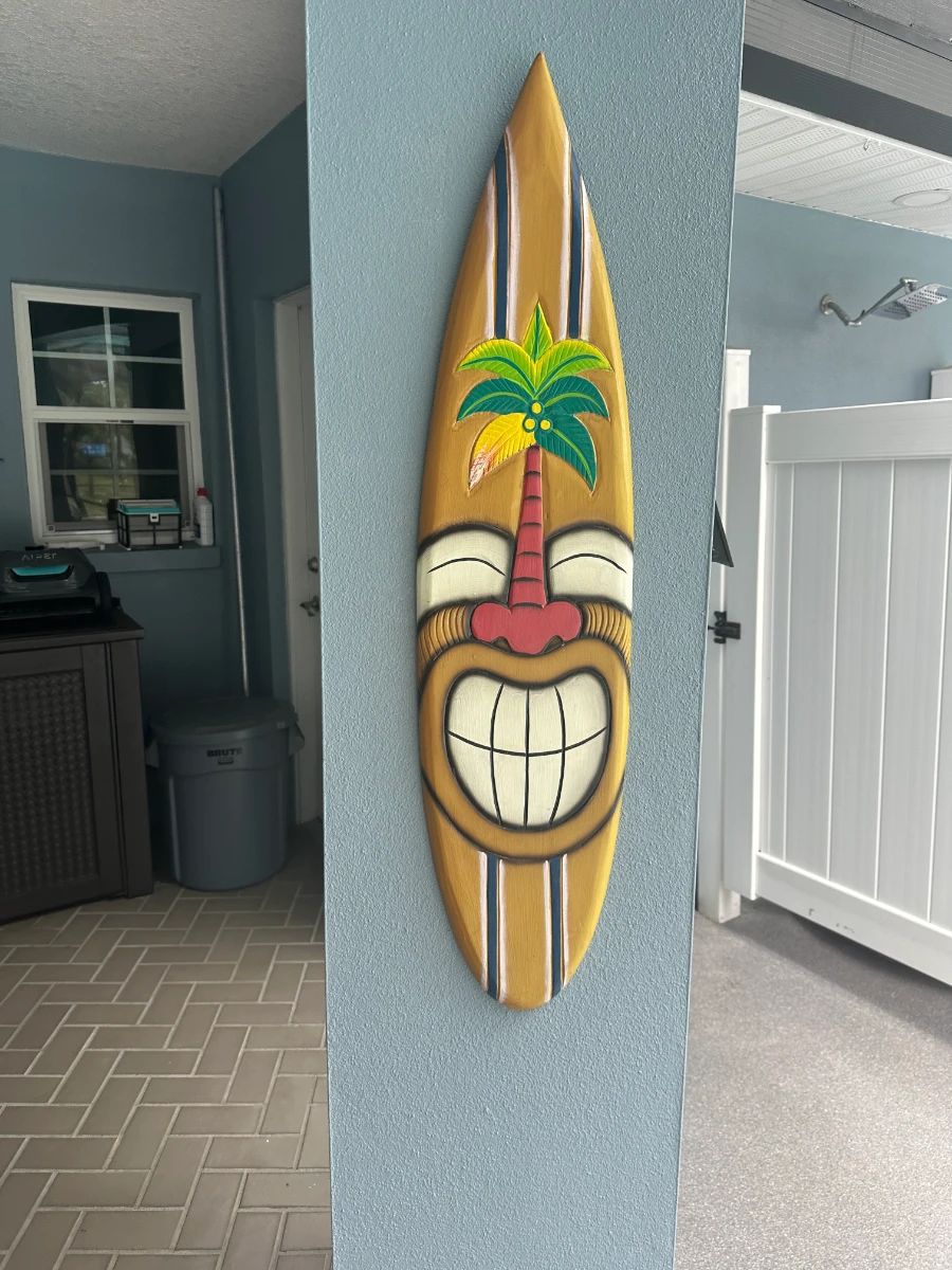 Poshlando in Valrico– Vacation Home Estate Sale with Golf Cart, E-Bikes & Coastal Furnishings