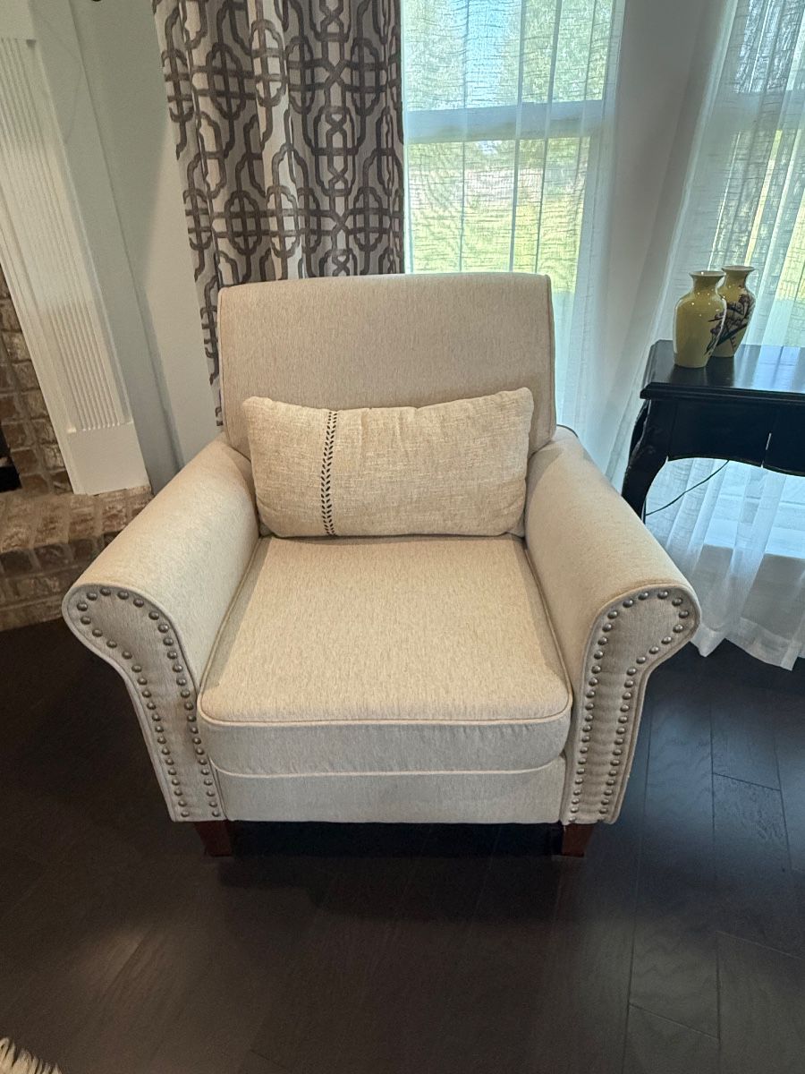 IMPECCABLE DAPHNE SALE