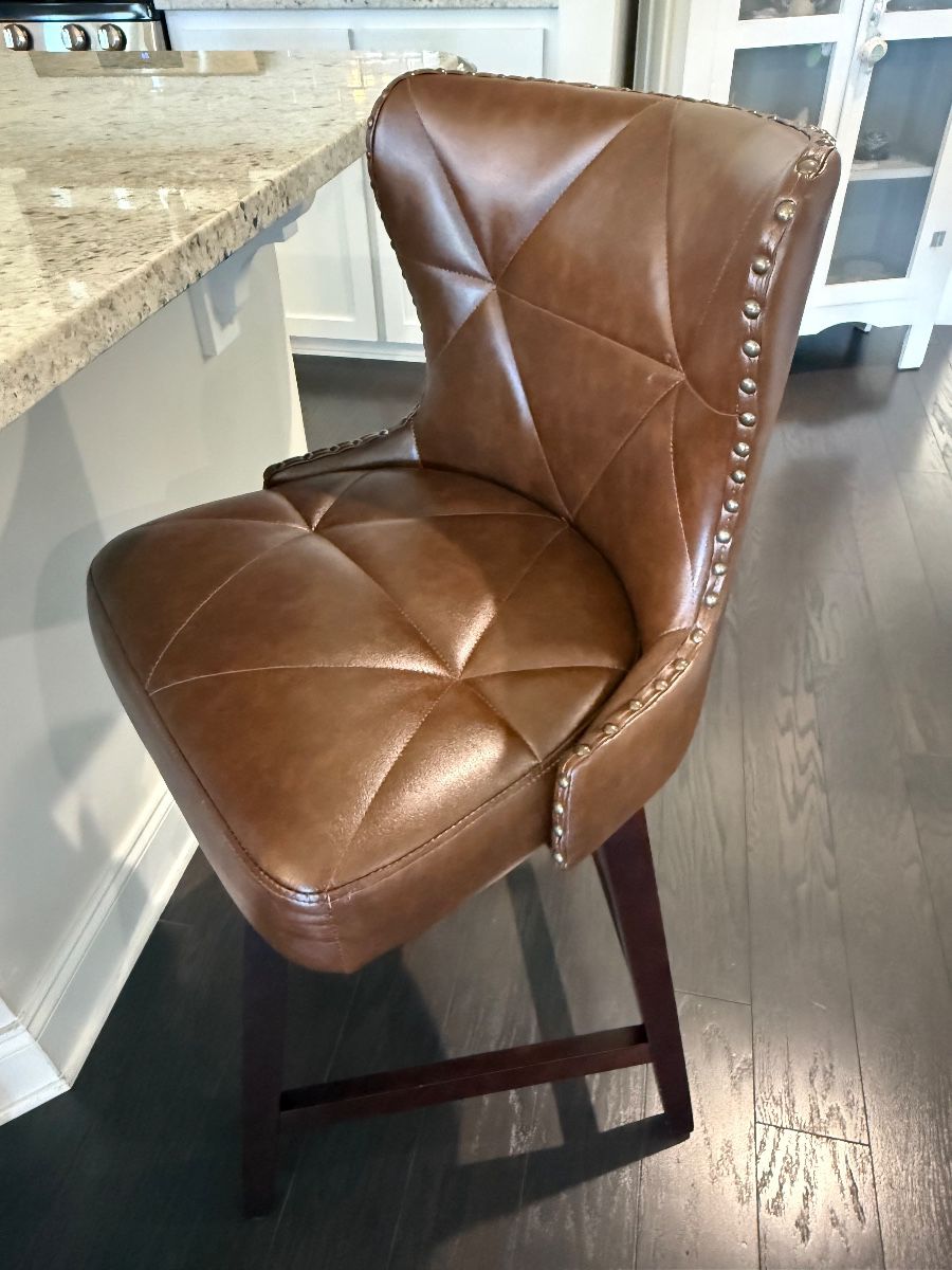 IMPECCABLE DAPHNE SALE