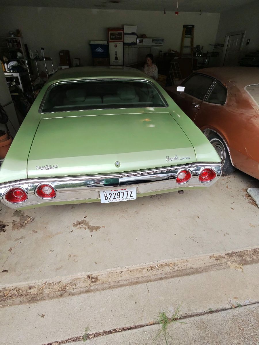 Items on offer in Mansfield, TX — Barn Find Bonanza: Impala, Chevelle, Mercedes, Vintage Mopeds & Tools