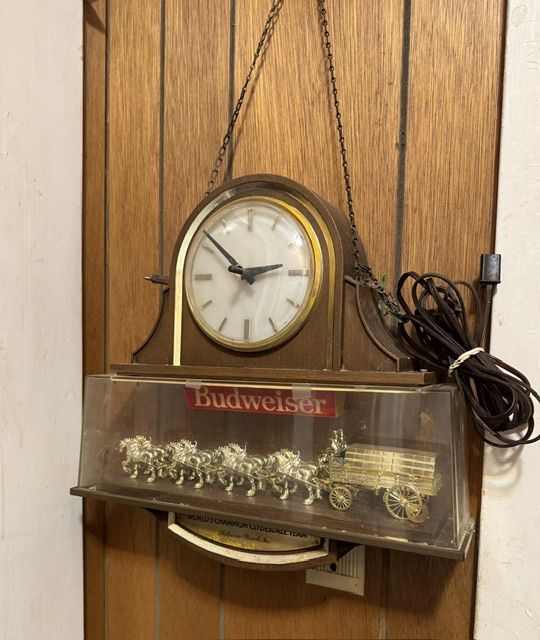 Items on offer in Hillsboro, TX — Large Estate Hillsboro, Texas