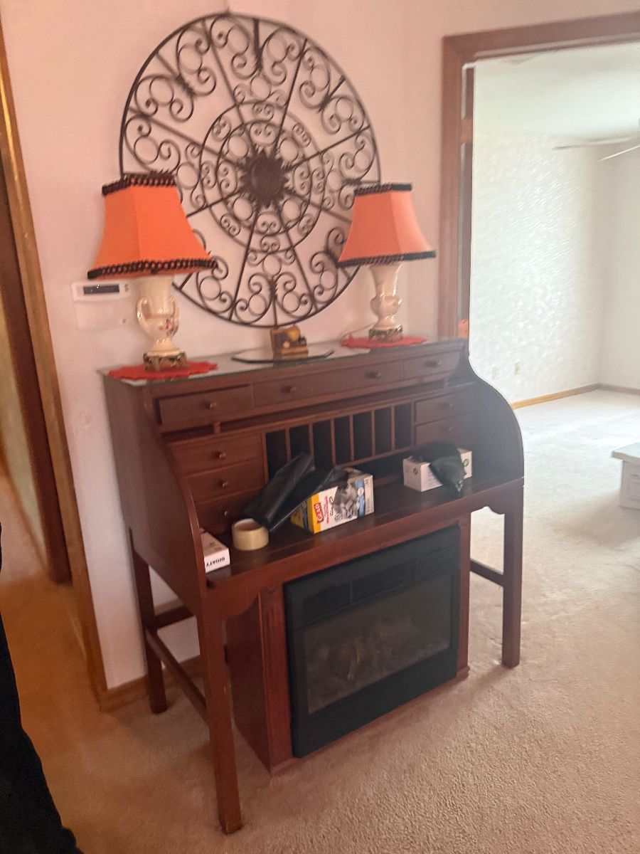 Items on offer in Melbourne, FL — Small but nice estate sale everything must go!!!!