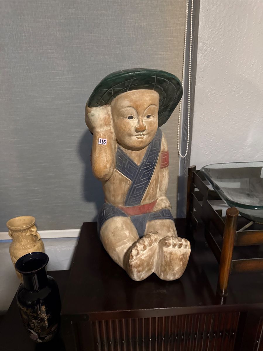 Items on offer in Miami, FL — Collectors Treasure Trove (Part 2)