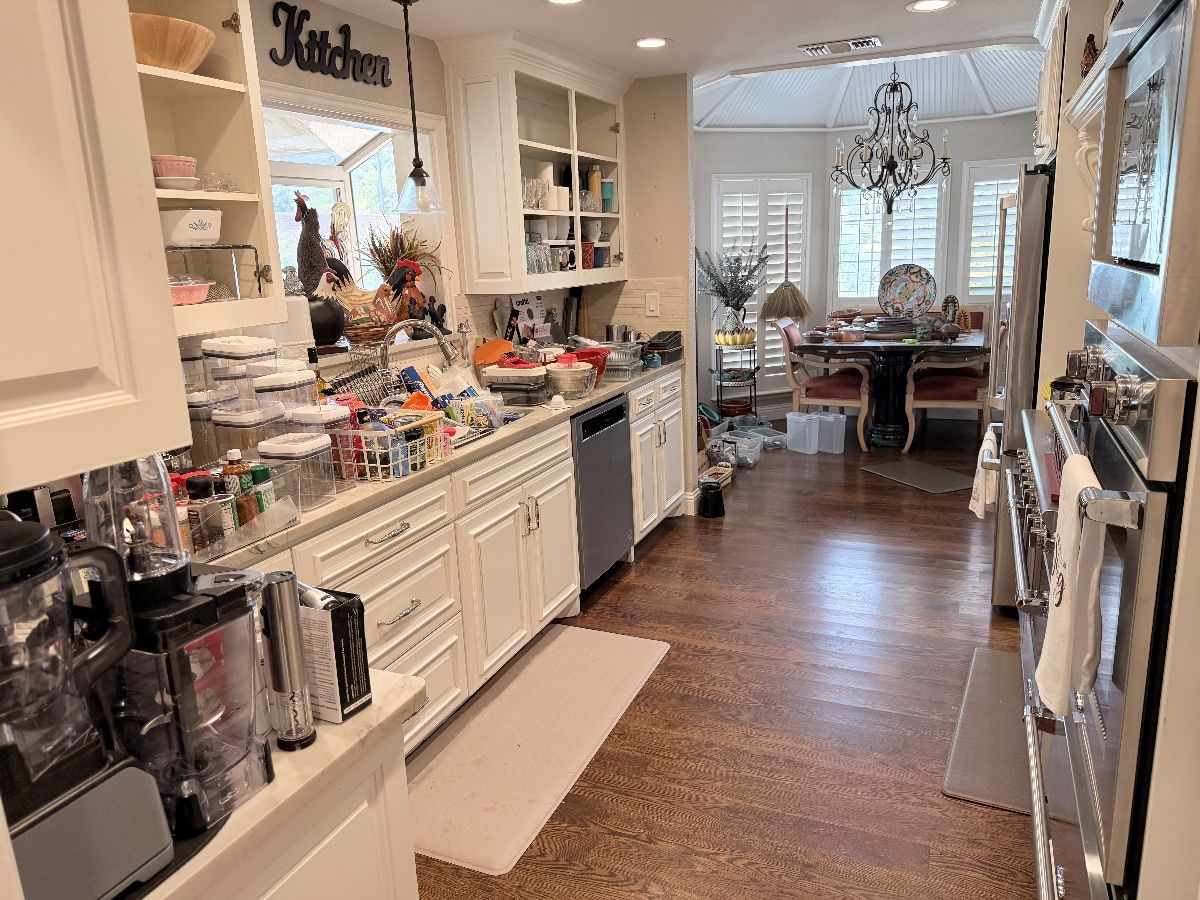 Items on offer in Southlake, TX — Spanish Colonial Folk Art/Pottery + so much MORE!