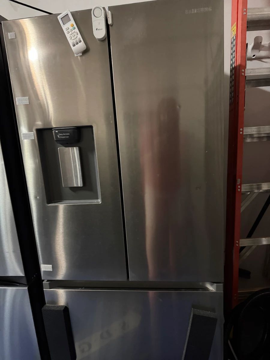 Items on offer in Weston, FL — WESTON MODERN SALE w/ ELECTRONICS