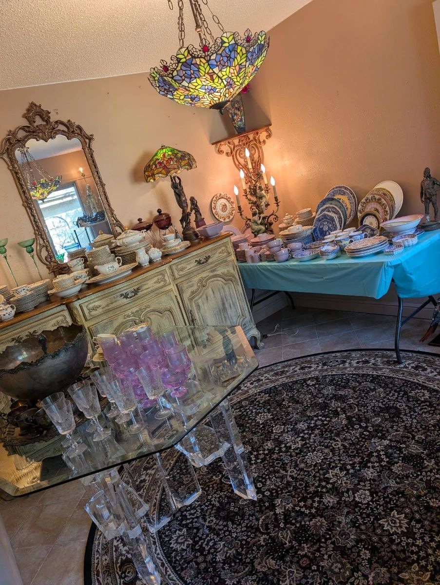 Items on offer in Arlington, TX — ABOUT THE HOUSE in West Arlington