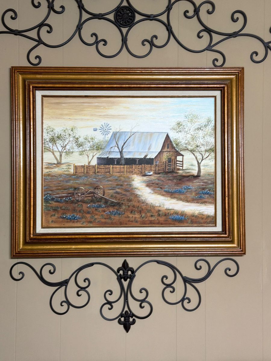 Items on offer in Burleson, TX — Estate Sale hosted by Forever Treasures